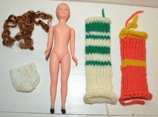 Ancienne petite poupée