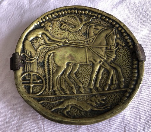Ancienne coupelle max - ancienne, le