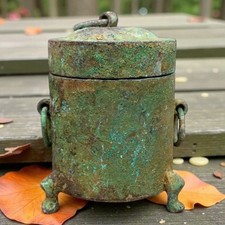 Boîte antique décorative en