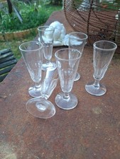 6 anciens petits verre a