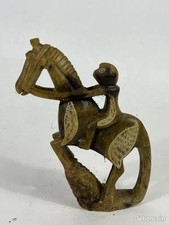 Rare sculpture de cheval d'art