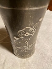 Art Nouveau Kayserzinn – décor floral en relief, ciselé, signé, 12x8 cm, rare