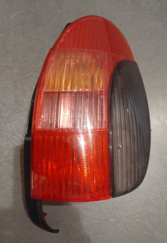 Feu arriere droit peugeot - peugeot, 306