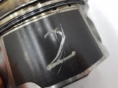 131010r090 piston toyota - toyota, verso