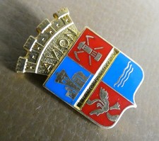 Ancien broche blason drapeau