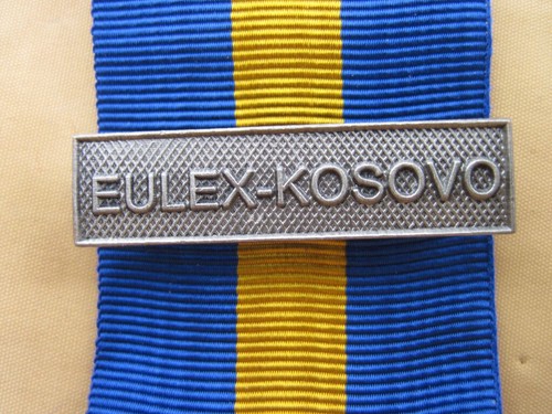 Agrafe eulex kosovo - ,