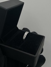 Bague demi jonc en or blanc et