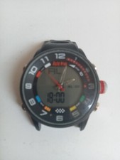montre 1980 digital auto-plus 2 piles remis à neuf fonctonnr sans bracelet