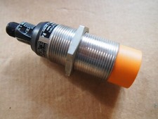 Détecteur capteur capacitif IFM KN5101  M30