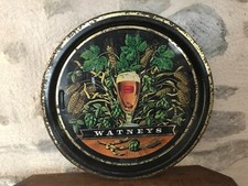 Ancien plateau en métal