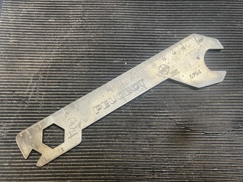 Clef plate peugeot - peugeot, outillage