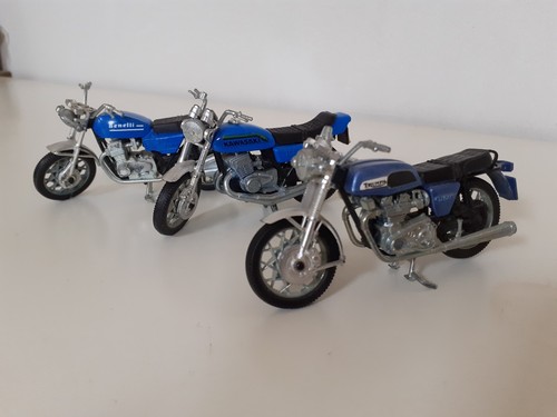 Polistil moto triumph benelli - moto,