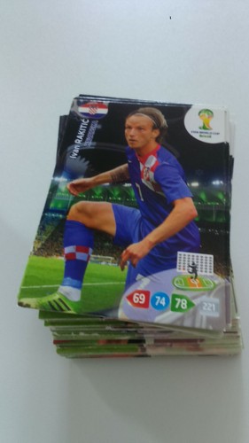 Lot 138 cartes foot - de,