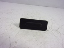 906069264R POIGNEE DE COFFRE /