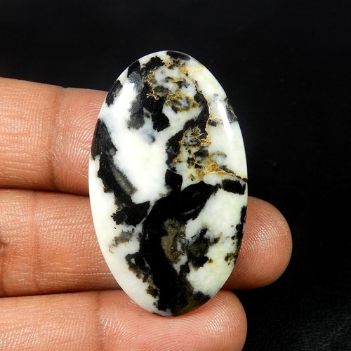 Pierre précieuse cabochon