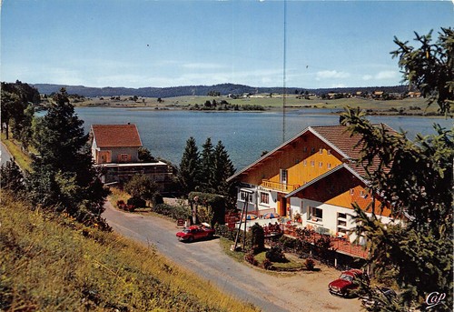 Riviere devant hotel - 39-riviere, de