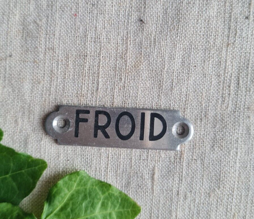 Ancienne petite plaque - ancienne, fer