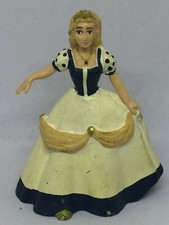 FIGURINE ANCIENNE EN PVC