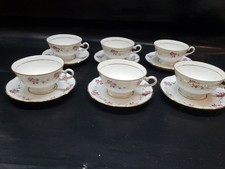 6 tasses et soucoupes a thé