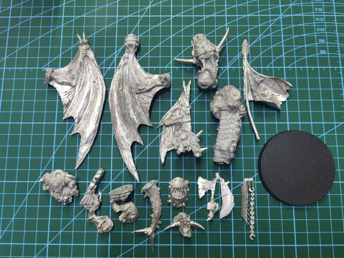 Uncolored model azhag - uncolored,