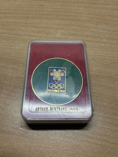 Authentique badge jeux - authentique,