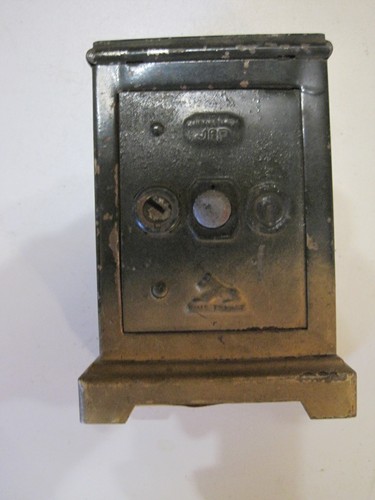 Ancienne tirelire jep tole - tirelire,