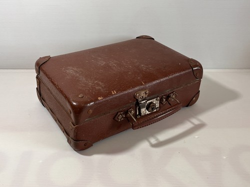 Ancienne petite valise - ❤️,