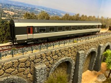 Voiture corail plus classe 1 lima collection