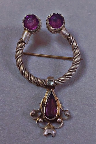 Ancien fibule argent