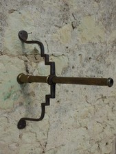 Rare bec canon de fontaine ou bassin, fer forgé 18e s. Cannelle Haute Epoque