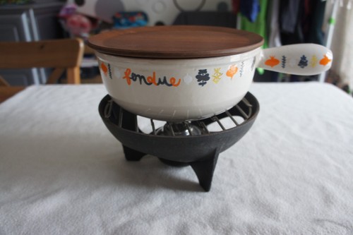Ancien service poelon fondue - service, a