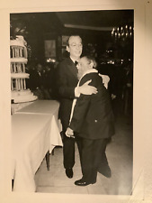 Photographie originale du sculpteur César Baldaccini dit César 1921-1998.   