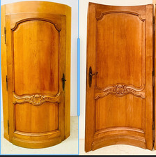 Façade d'encoignure en demi