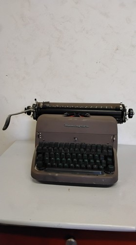 Machine écrire remington - À,