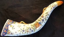 DESVRES GAËTAN LEVEL BOUQUETIÈRE CORNE D’ABONDANCE DÉCOR VIEUX ROUEN