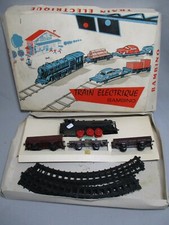 AL944 COFFRET HO BAMBINO TRAIN ELECTRIQUE SIMCA ARONDE BON ETAT