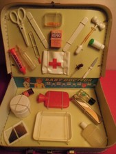 jouet valise Docteur Infirmière baby docteur SAM PARIS  vintage