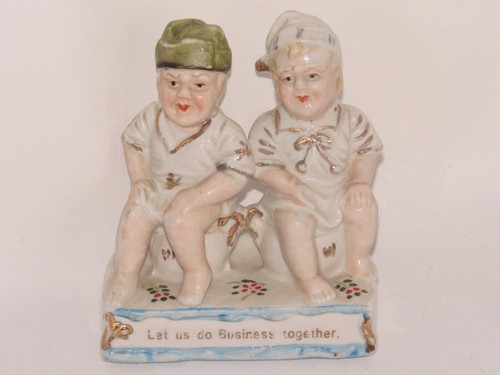 05j31 ancienne figurine bebes - ancienne,