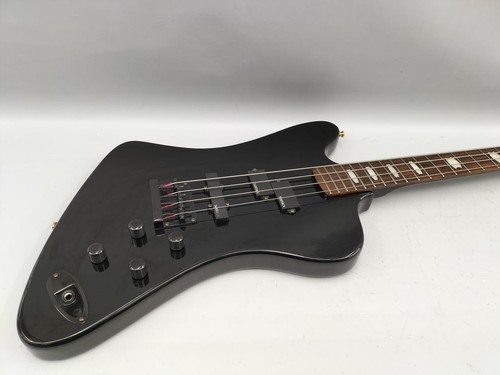 Guitare basse électrique