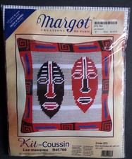 § kit canevas pour coussin MARGOT : les masques