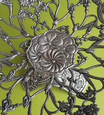 Ancienne coupe à fruits sur