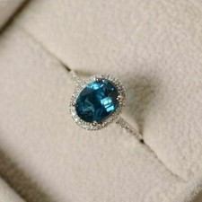 Bague de fiançailles ovale 2,38 ct saphir bleu créé en laboratoire halo or bl...