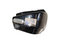 CACHE LATÉRAL YAMAHA 125