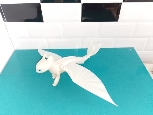 Griffes cassées figurine - cassées,