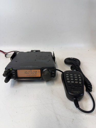 Yaesu 7100m vhf - yaesu, dual