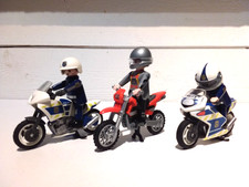 PLAYMOBIL LOT MOTOS POLICE/