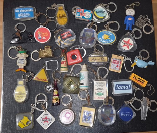 Lot vintage porte clés - de, +30