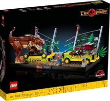 RARE LEGO JURASSIC WORLD 76956