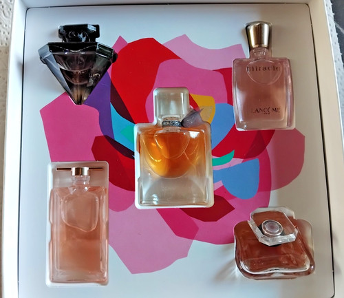 Coffret parfum avec 5 - de,
