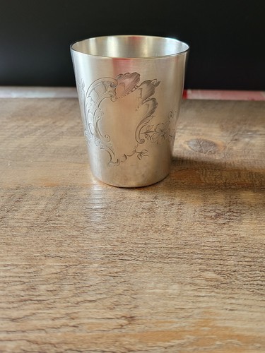 Très belle timbale gobelet - , en